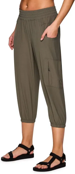 Avalanche Women's Quick Dry Hiking Golf Zipper Pocket Stretch Woven Capri Pant