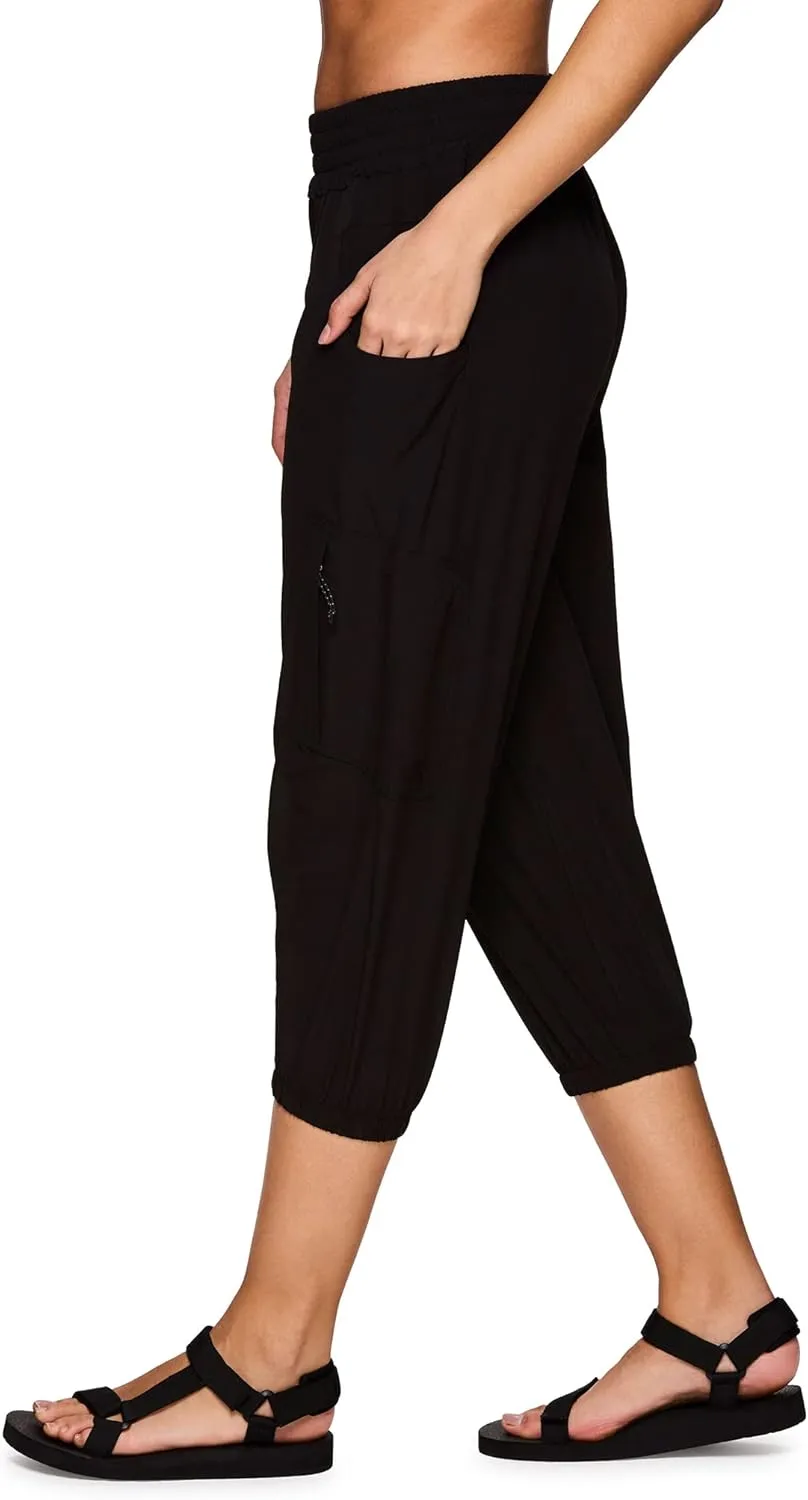 Avalanche Women's Quick Dry Hiking Golf Zipper Pocket Stretch Woven Capri Pant