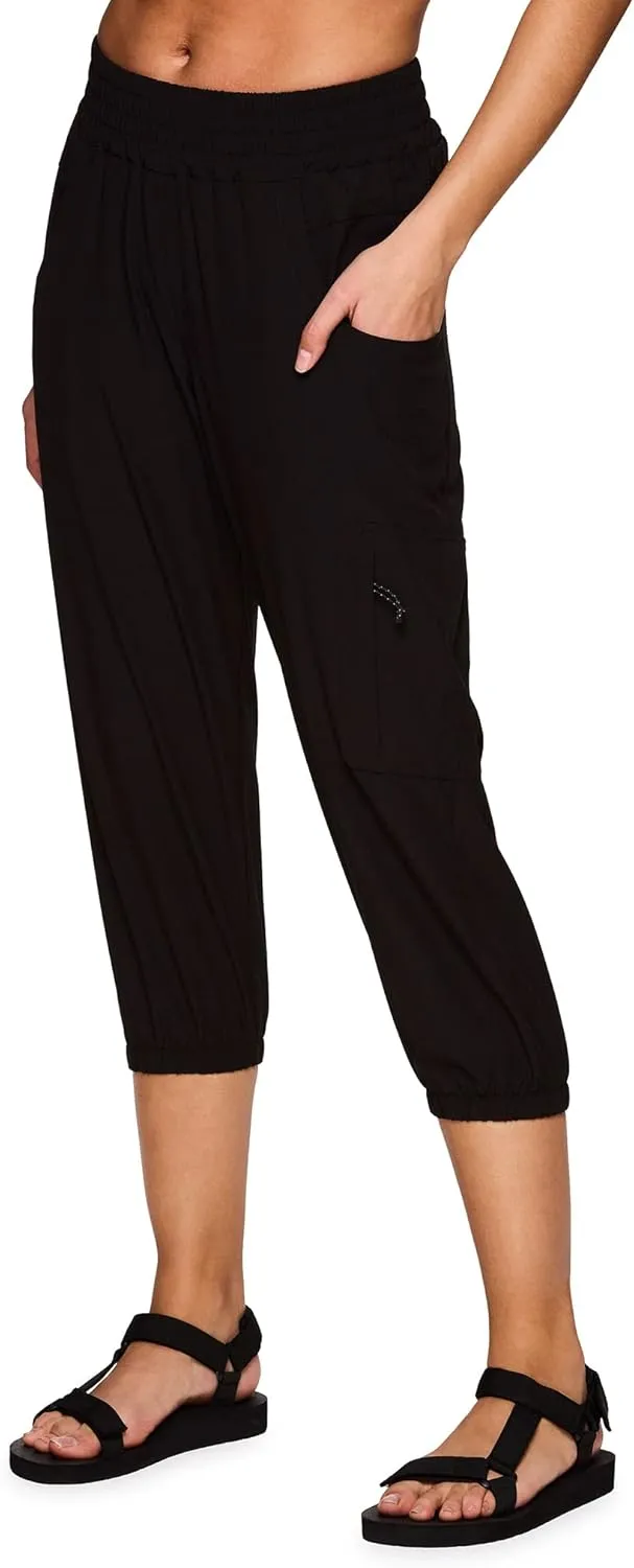 Avalanche Women's Quick Dry Hiking Golf Zipper Pocket Stretch Woven Capri Pant