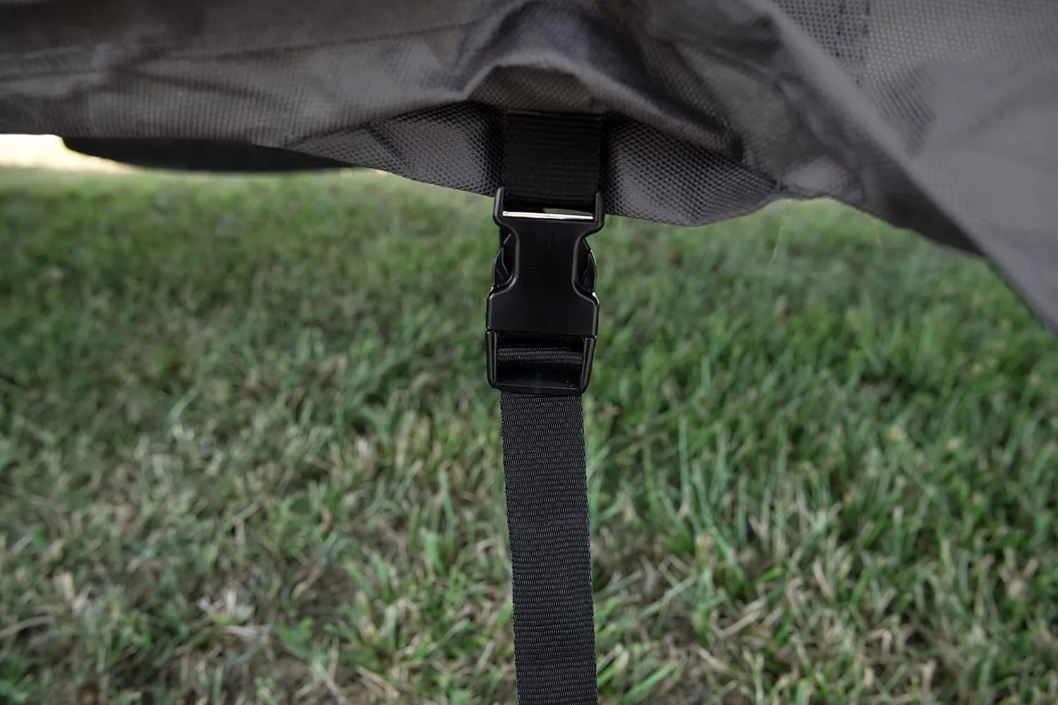 Camco ULTRAGuard Supreme RV Cover - Fits Fifth Wheel Trailers 31 to 34-Feet - Extremely Durable Design - Weatherproof with a Dupont Tyvek Top (56148)