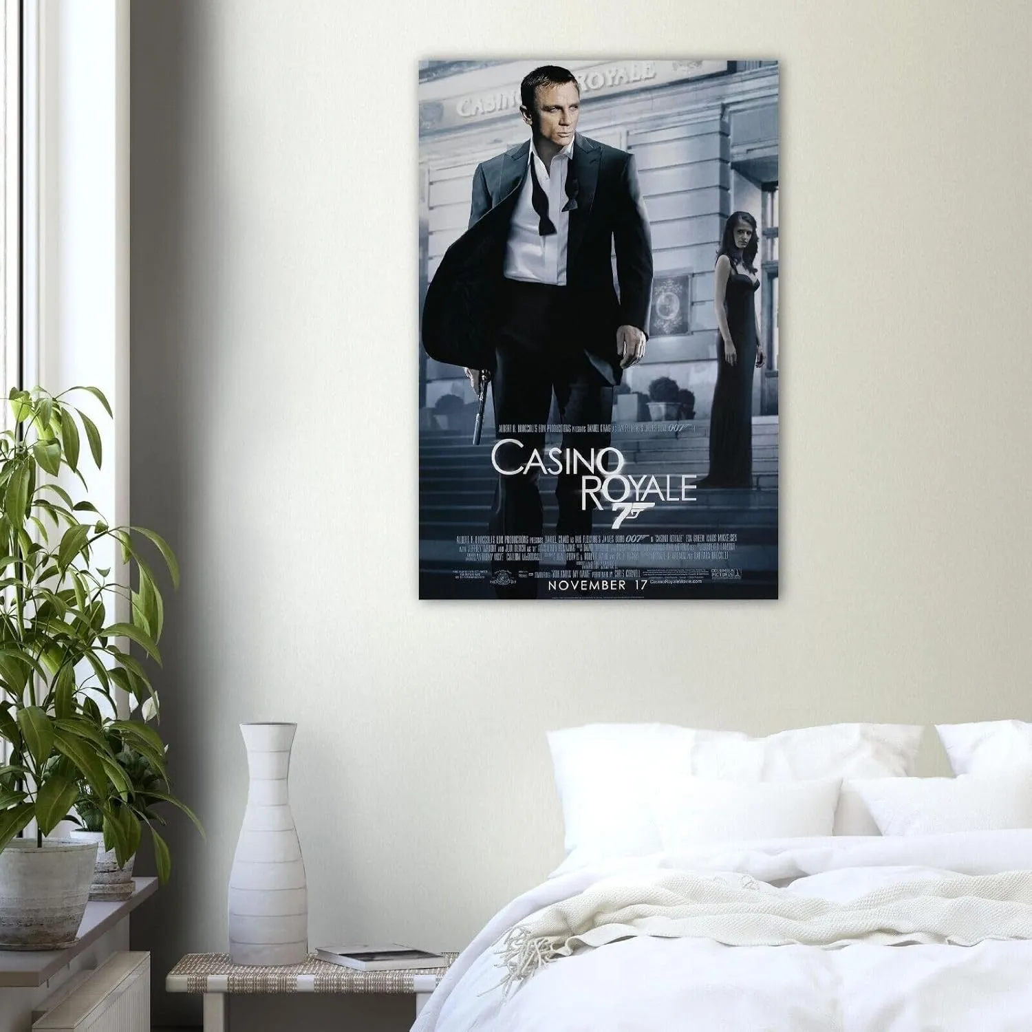 Casino Royale - James Bond 007 Movie Poster - Daniel Craig - US Teaser #3-8 x 12 Inches (US)