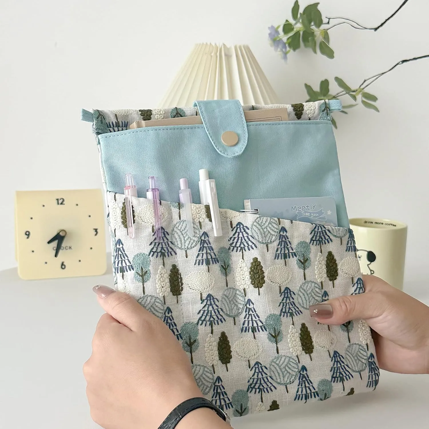 JML embroidery Book Sleeve,Multiple pockets for convenient storage,thickened fabric for durable protection，an ideal choice for book lovers,10.6x8.7 inches (Blue Tree, 10.6x8.7 inches)