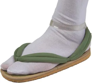 MEADOO Unisex Tanjirou Shinobu Zenitsu Cosplay Clog Shoes Kimetsu no Yaiba Cosplay Geta Sandals Prop Oshitari with Socks