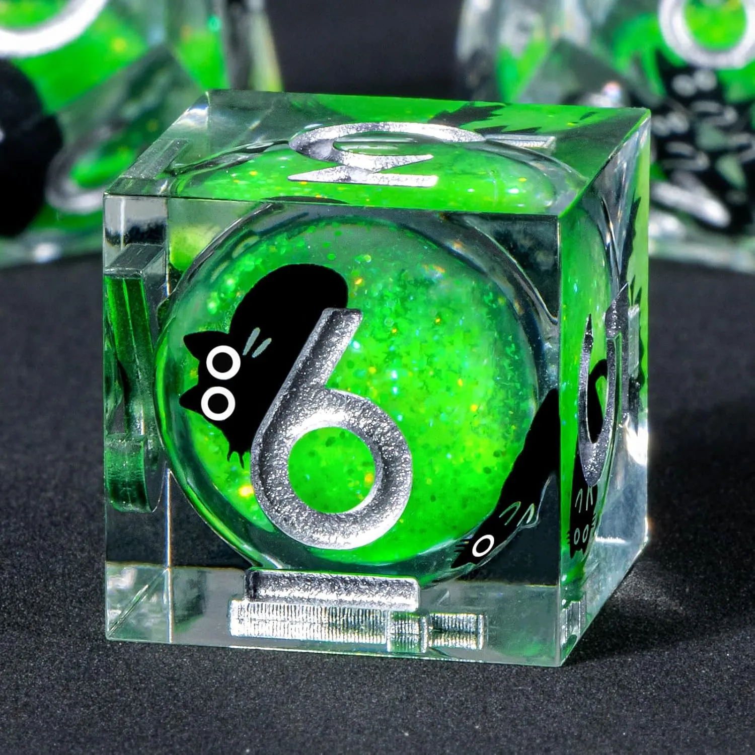 OUKELANWO Cat Liquid Core DND Dice Set, Green 7 Pcs Resin D&D Dice, Sharp Edged Role Playing Dice D20 D12 D10 D8 D6 D4