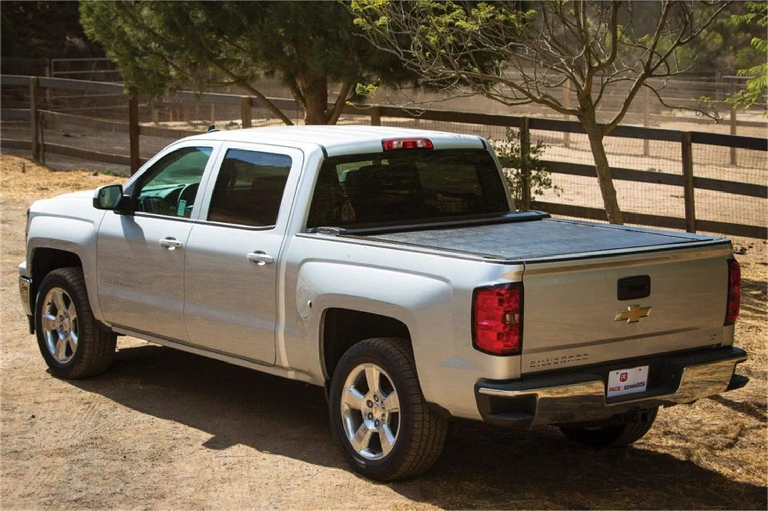 Pace Edwards SWFA18A44 Tonneau Cover Fits Ford F-250 Super Duty, Black
