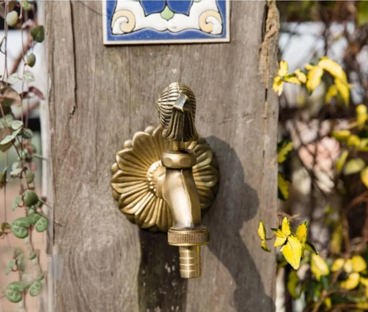 Snail Decorative Antique Brass Garden Outdoor Faucet Washing Water Tap Countryard Faucet Single Level Animal Shape Tap