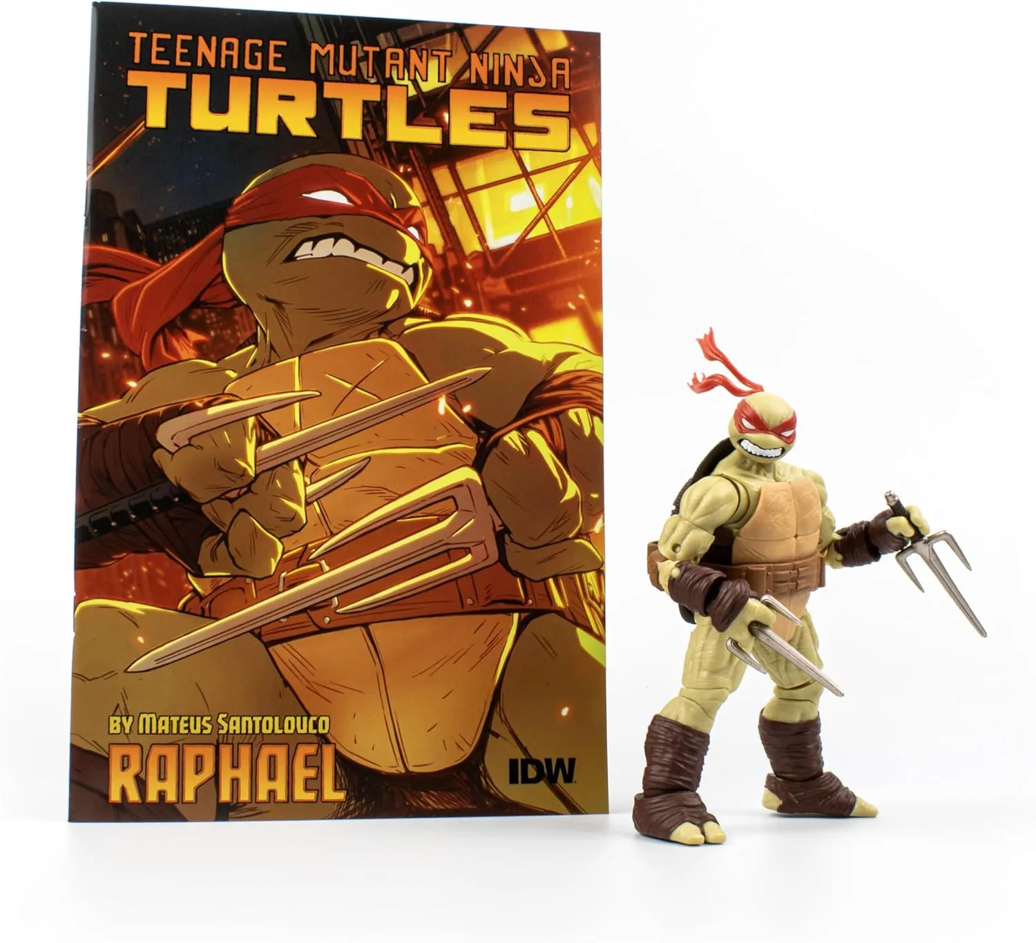 Teenage Mutant Ninja Turtles BST AXN v2 IDW Inspired Raphael 5-inch Action Figure & Limited Edition IDW Raphael Comic Book