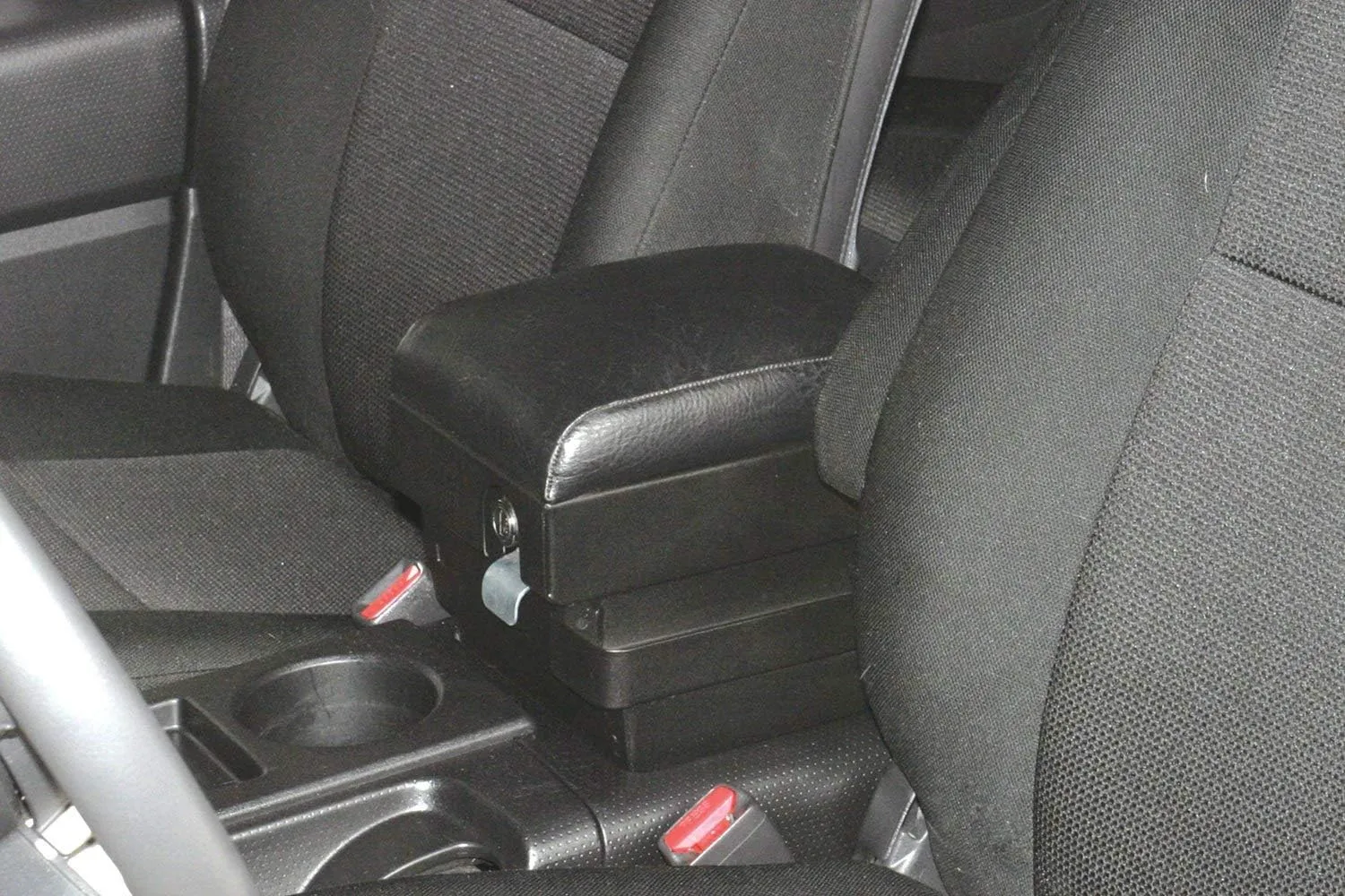 Tuffy Security Products - Console Safe for Toyota FJ Cruiser | 2007-2014